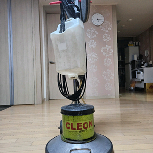 마루광택기 바닥광택기 바닥세척기 바닥청소기 돌돌이 16인치 팝니다 물통 인스트락 있습니다