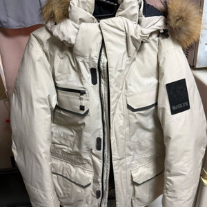 블랙야크 고어텍스 패딩 90 베이지