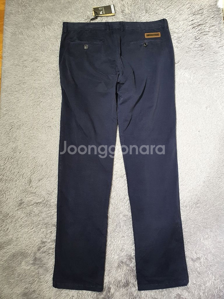 택부착 새상품 버버리런던 정품 네이비코튼 치노팬츠38--2