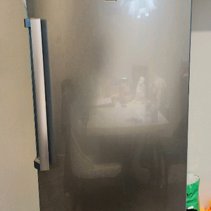 삼성 김치냉장고 M7000 RQ28M6100S8