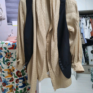 ST. JOHN 실크 100%블라우스 베이지 55-77