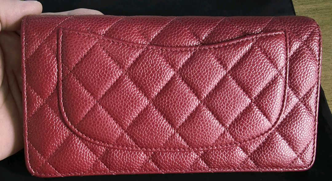 샤넬 정품 케비어 장지갑--1