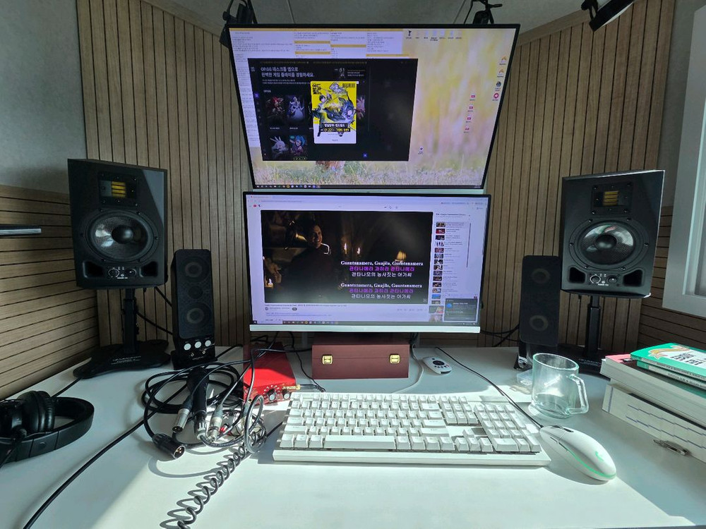 미디데스크 판매합니다--1