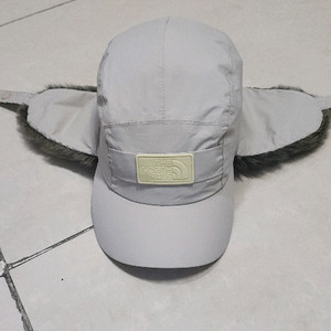 노스페이스 여성 드라이벤트 방한모자