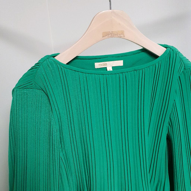 마쥬maje 플리츠 보트넥 블라우스--1