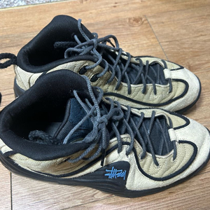 나이키 스투시 에어패니2