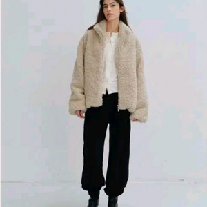 블루브릭 퍼자켓 판매합니다