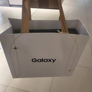 갤럭시Z트라이폴드 풀박스 단순개봉