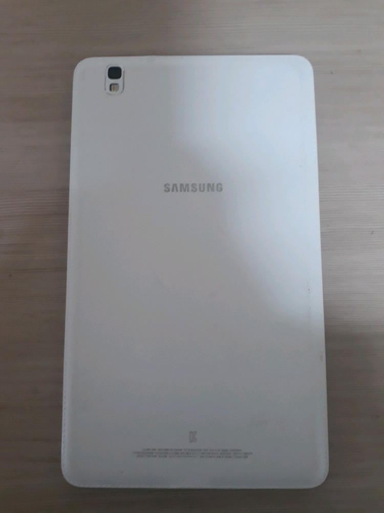 삼성 갤럭시탭 pro 8.4 SM-T320 팝니다--1