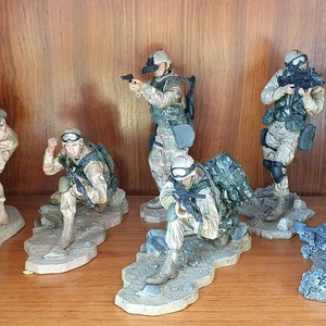 맥팔레인 밀리터리 피규어