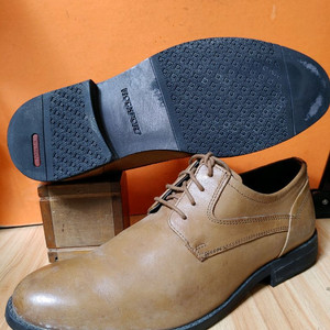 락포트 천연가죽 로퍼(US7.5표기255추천사이즈260)