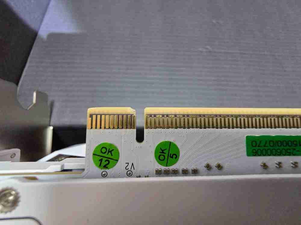 갤럭시 rtx 5080 호프 화이트 팝니다 *필독--2