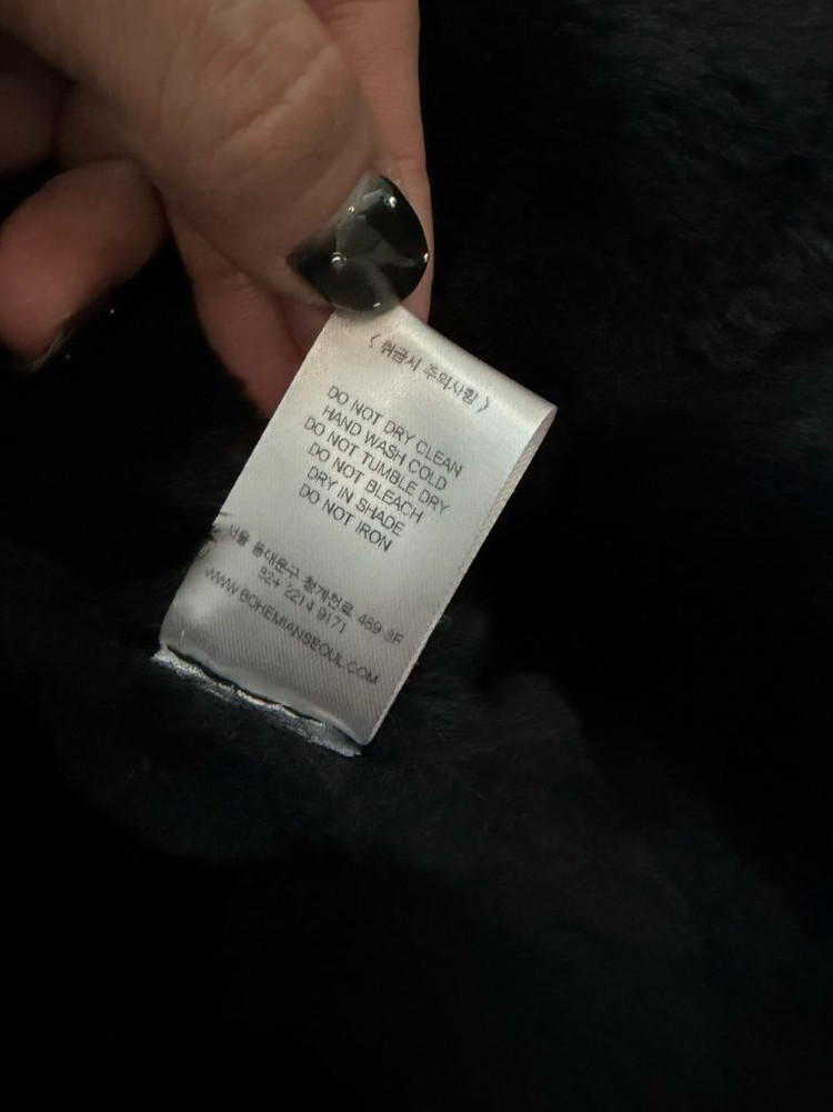 보헤미안서울 하이넥 숏 무스탕 블랙 이미지