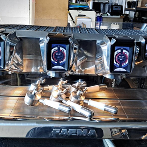 (오버홀완료) 훼마 e71 3그룹커피머신