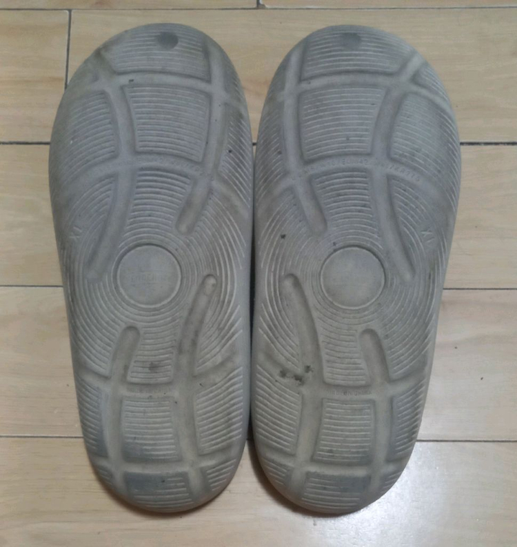 1+1) 털 크록스 M9W11 270사이즈--7