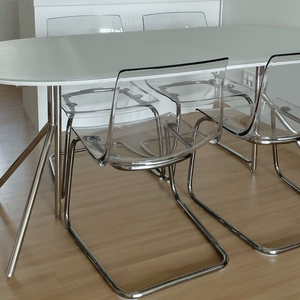 BEI LIGNE 바이리네 피아프 식탁 (화이트 새틴글라스)