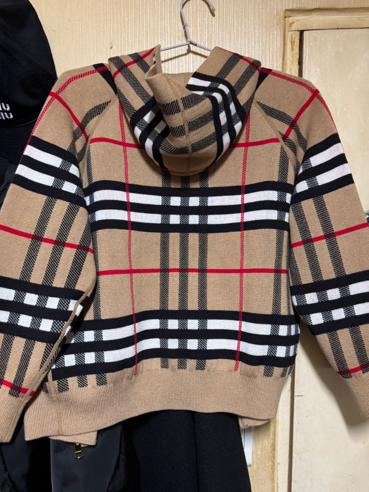 버버리 리버서블 후드짚업--1