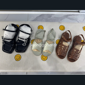 쿠에른, 나이키, 반스, 뉴발란스, 구두 등