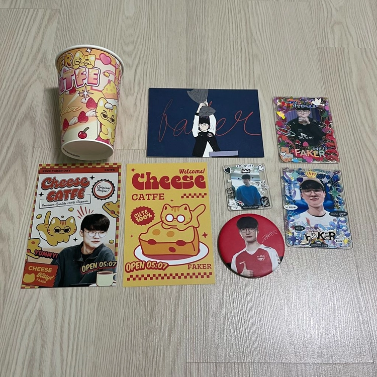 T1 페이커 faker 티원 어프어프 인형 후드 키링 포카 부채 생카 굿즈 lck 이미지