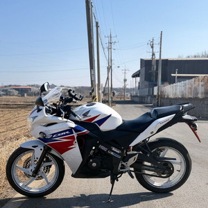 혼다cbr125/14년식/아크라포빅/구변완/판매합니다 이미지