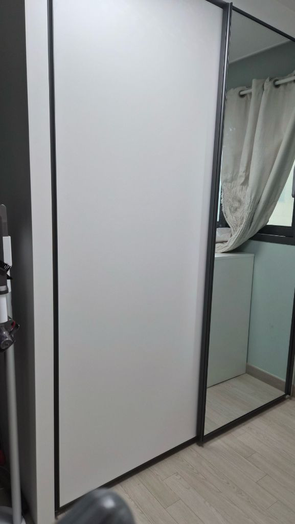 슬라이딩 도어 옷장--1