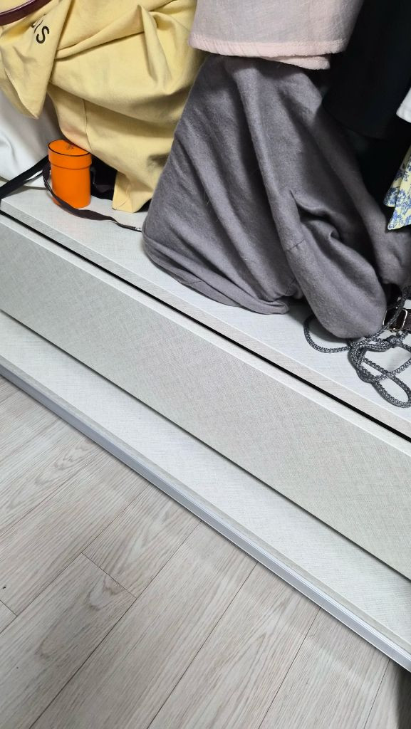 슬라이딩 도어 옷장--4