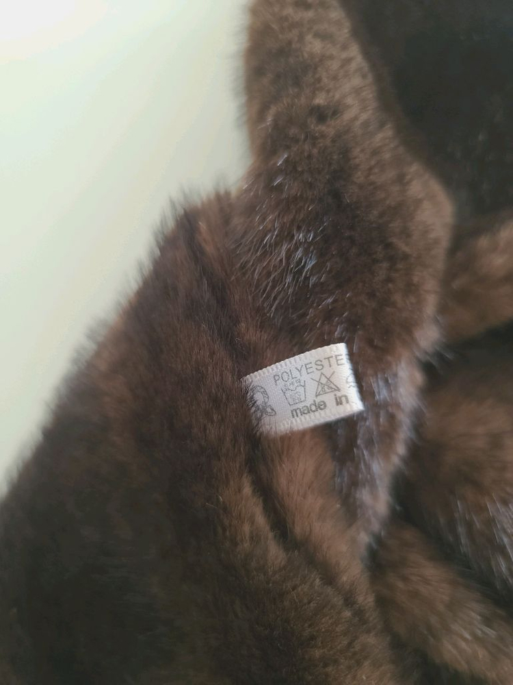 새상품 ) 여성 브라운 퍼 털 목도리 겨울옷 / 오일릴리 버버리 코트 패딩 자켓 점퍼--3