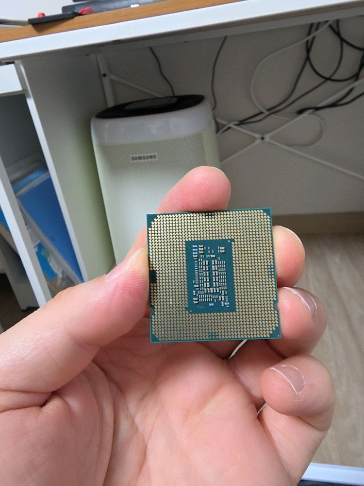 인텔 10세대 i5-10400f [택배비포함]--1