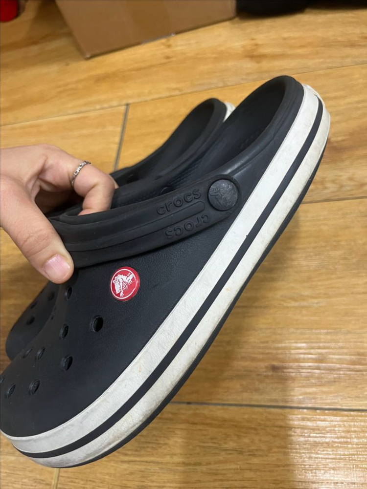 크록스 블랙/화이트 M6/W8 (240-245)--2