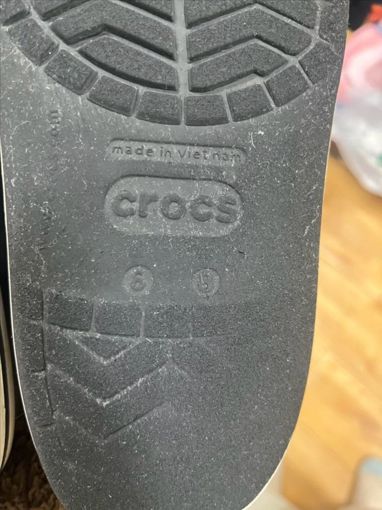 크록스 블랙/화이트 M6/W8 (240-245)--3