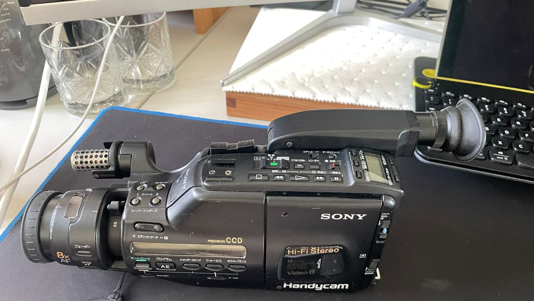 소니 핸디캠 8mm 옛날 캠코더 CCD-F550 (테스트 안됨)--4