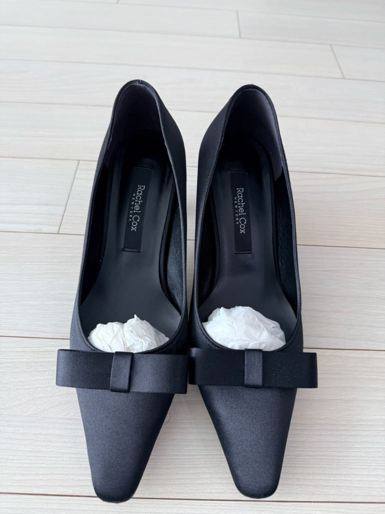 리본 포인티드 펌프스 이미지