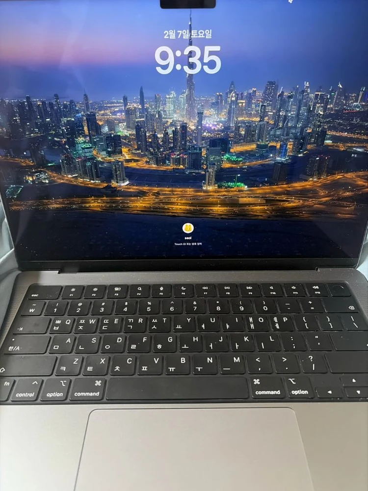 맥북 프로 14 M3 스페이스 블랙 512GB 이미지