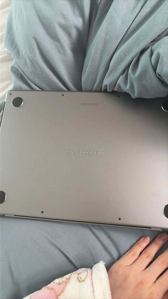 맥북 프로 14 M3 스페이스 블랙 512GB 이미지