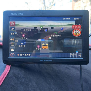 런어웨이 i7000 plus.네비게이션.아이나비2D지도