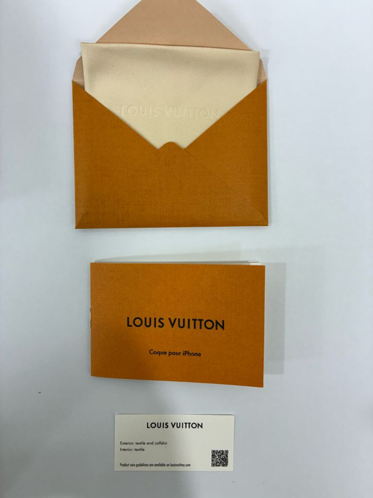 루이비통 아이폰 케이스 정품. 12/12pro 이미지