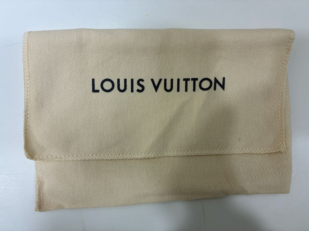 루이비통 아이폰 케이스 정품. 12/12pro 이미지