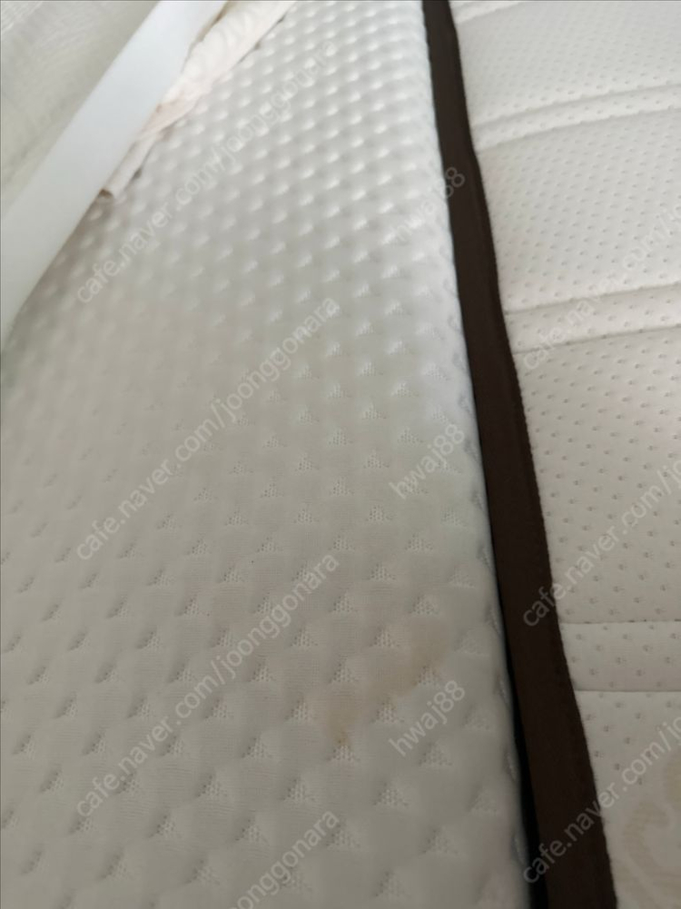 템퍼 라지킹 매트리스, 편백나무 깔판 이미지