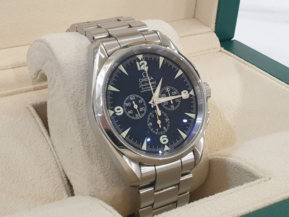 오메가 씨마스터 아쿠아테라 레일마스터 크로노그래프 2512.52 이미지