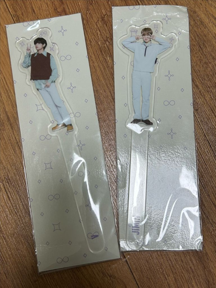 방탄소년단 BTS 콘서트 포토북 19시즌그리팅(윤기),포토프랍(태형,지민)외--7