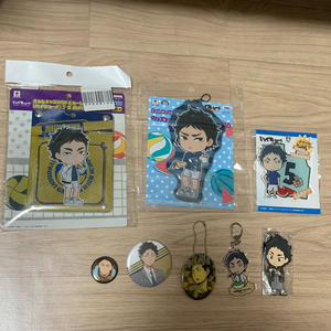 하이큐 아카아시 굿즈 일괄 판매(아크릴, 배지, 키링등)