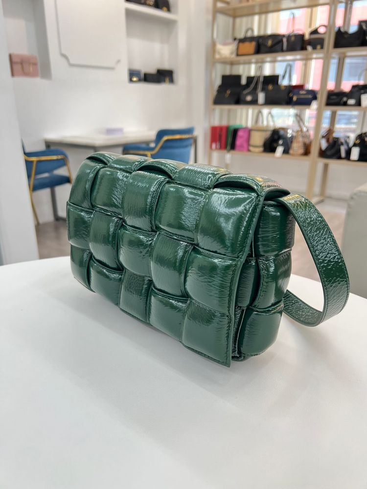 [중고명품 럭스올 울산점]보테가베네타 패디드 레더 카세트백 그린--1