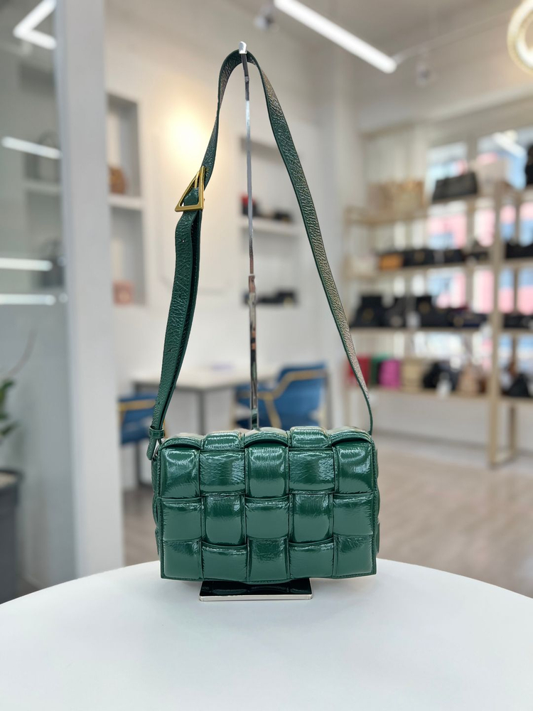 [중고명품 럭스올 울산점]보테가베네타 패디드 레더 카세트백 그린--5