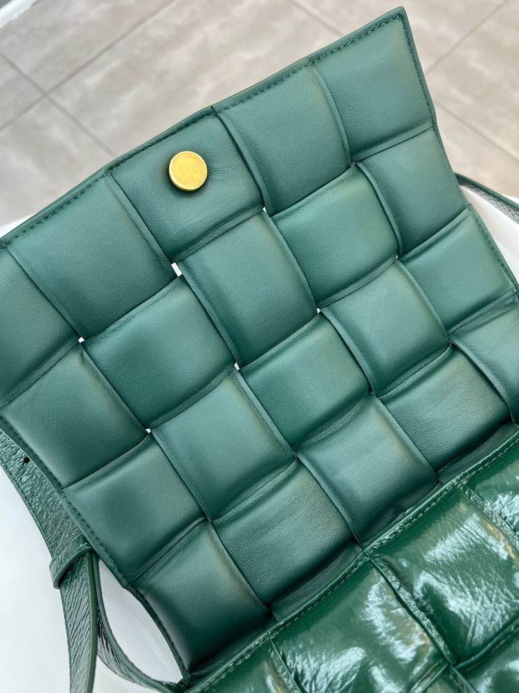 [중고명품 럭스올 울산점]보테가베네타 패디드 레더 카세트백 그린--6
