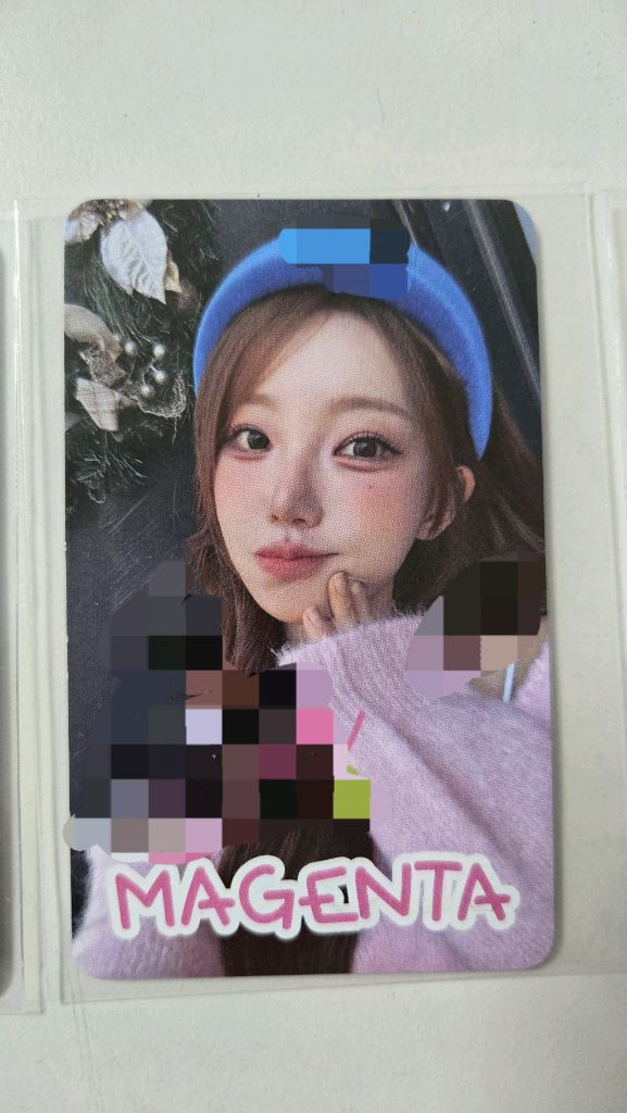 ps5콜라보 qwer 친필 싸인 듀얼센스 및 포카 판매합니다--1