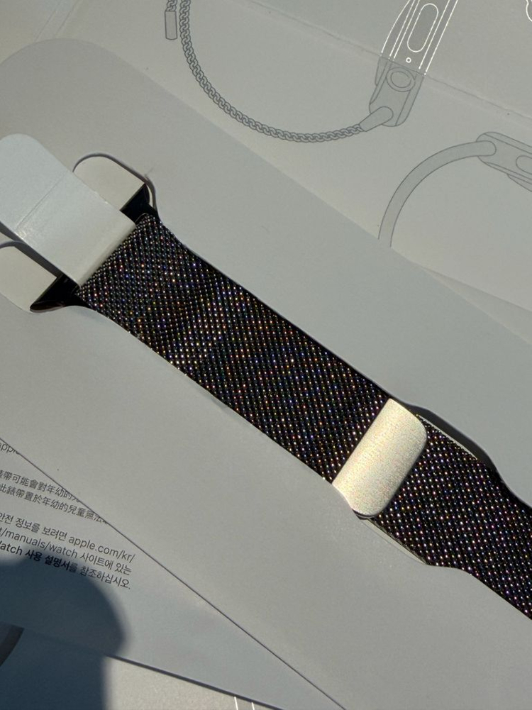 애플워치11 42mm 네추럴 티타늄 밀레니즈루프 새상품 팝니다.--6