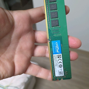 마이크론 ddr4 4gb 1장 판매 [택배비포함]