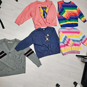 아동 130호 긴팔 가디건 일괄 팝니다.