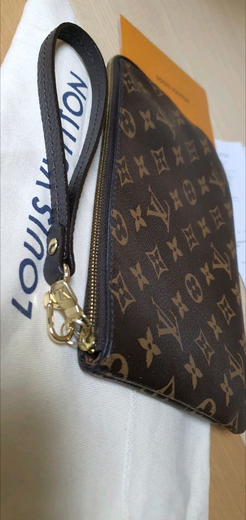 루이비통 에튀보야주pm 클러치백 정품A급(보증서O)구찌프라다디올고야드샤넬셀린느보테가생로랑버버리발렌시아가가방--4