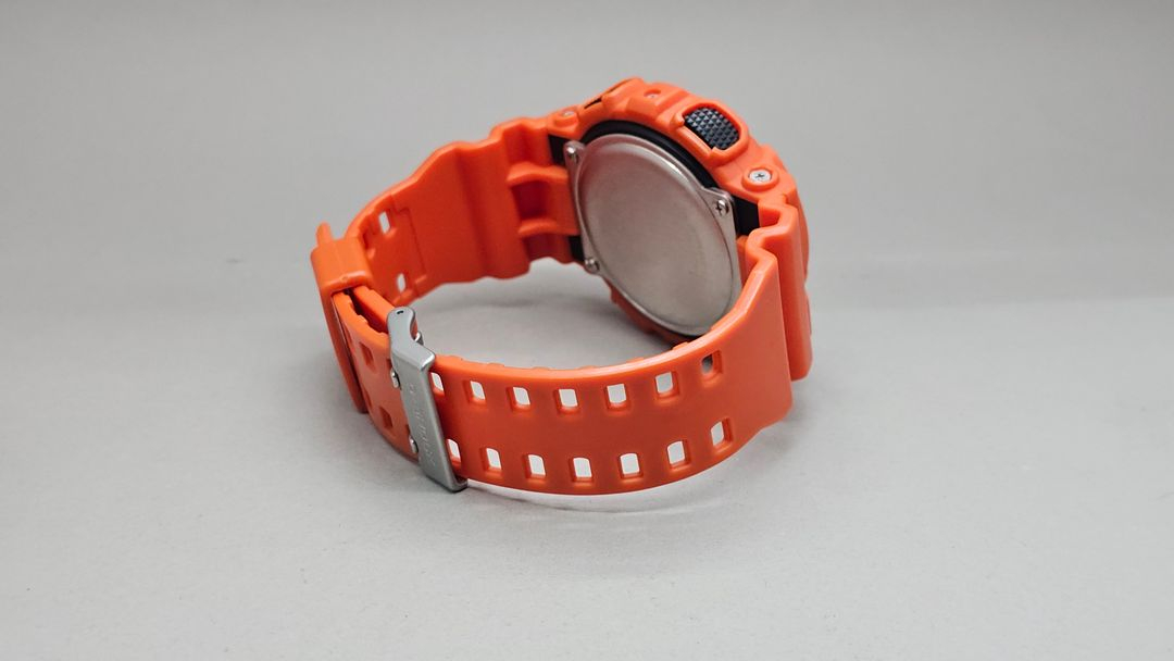 카시오 지샥 GA-110MR 오렌지 검판 이미지